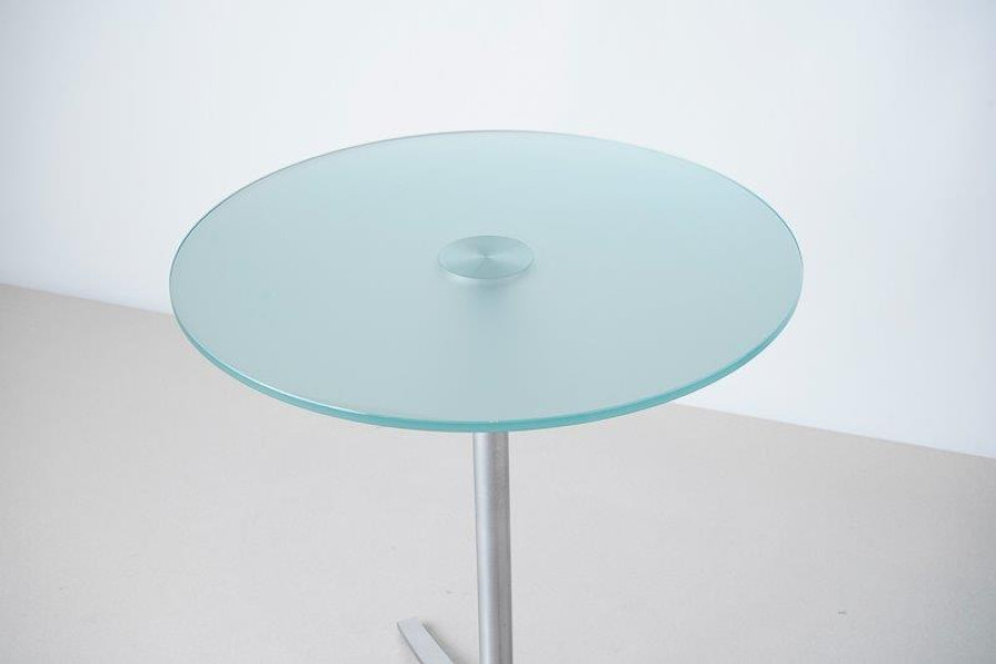 WalterKnoll "X-table" ラウンドカフェテーブル