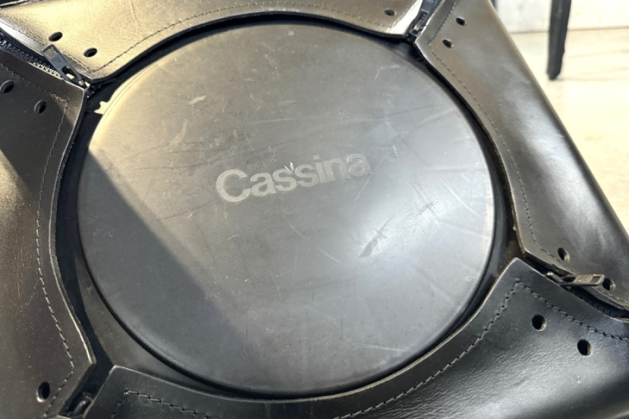 Cassina CABアームレスチェア4